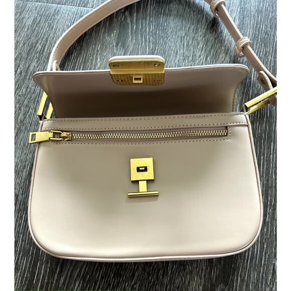 NWOT Madison West Naya Shoulder Bag Taupe Faux Leather Gold Hardware‎ Neutral - Picture 8 of 12